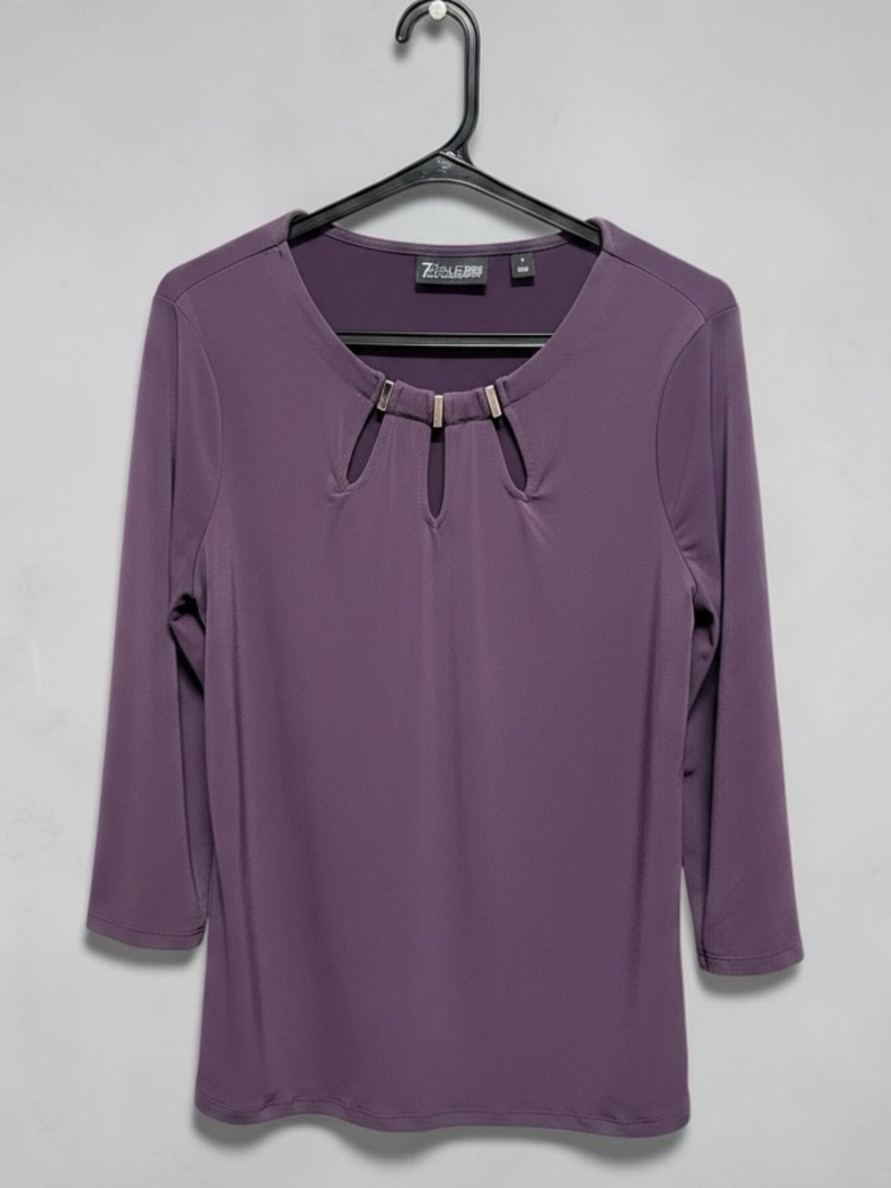 New York & Company Plum Three-Keyhole 3/4 Sleeve Top - Excellent Condition